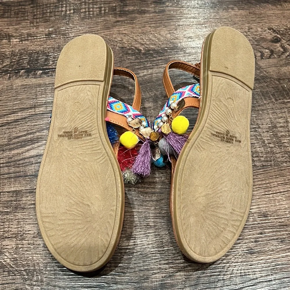 NIB! Refresh pom pom tassel embellished sandals - Picture 3 of 5